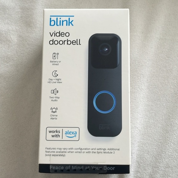 Blink doorbell and outdoor camera home security system - Picture 2 of 10